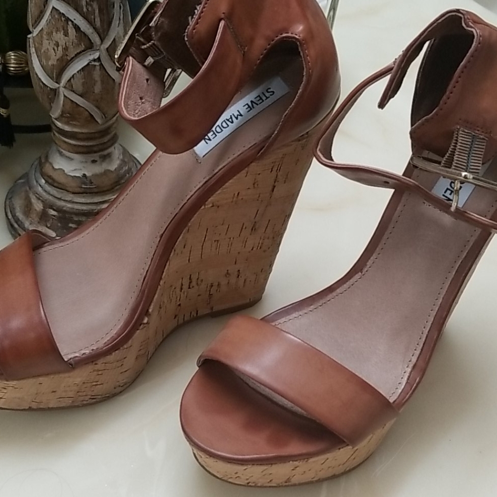 Steve Madden Platform wedge